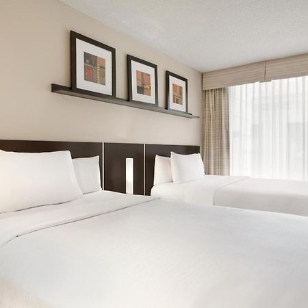 Embassy Suites By Hilton - Montreal Exterior foto