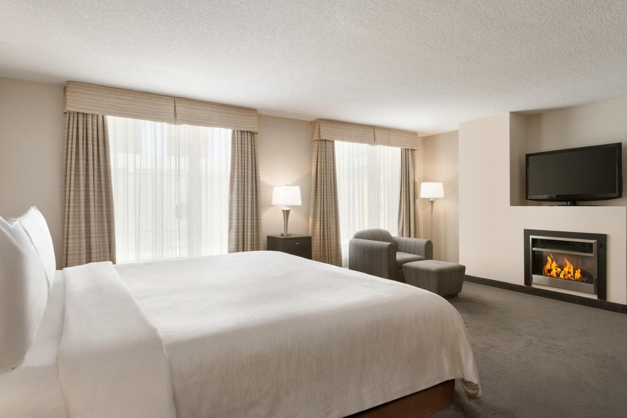 Embassy Suites By Hilton - Montreal Exterior foto